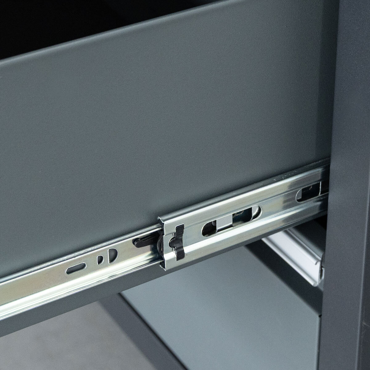 Hilka 24 Gauge Steel Starter 4 Piece Cabinet Set