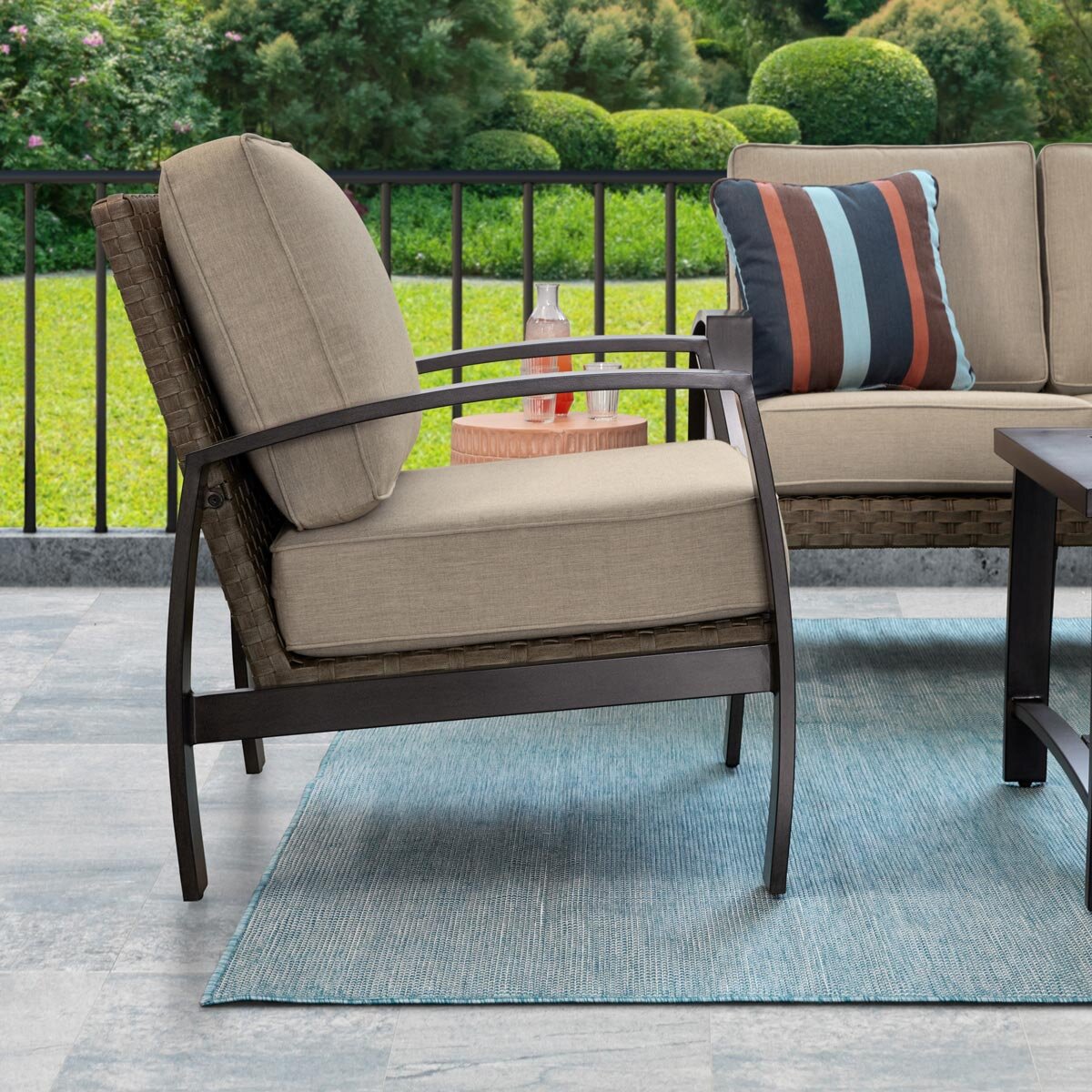 Agio Harper 4 Piece Woven Deep Seating Patio Set + Cover