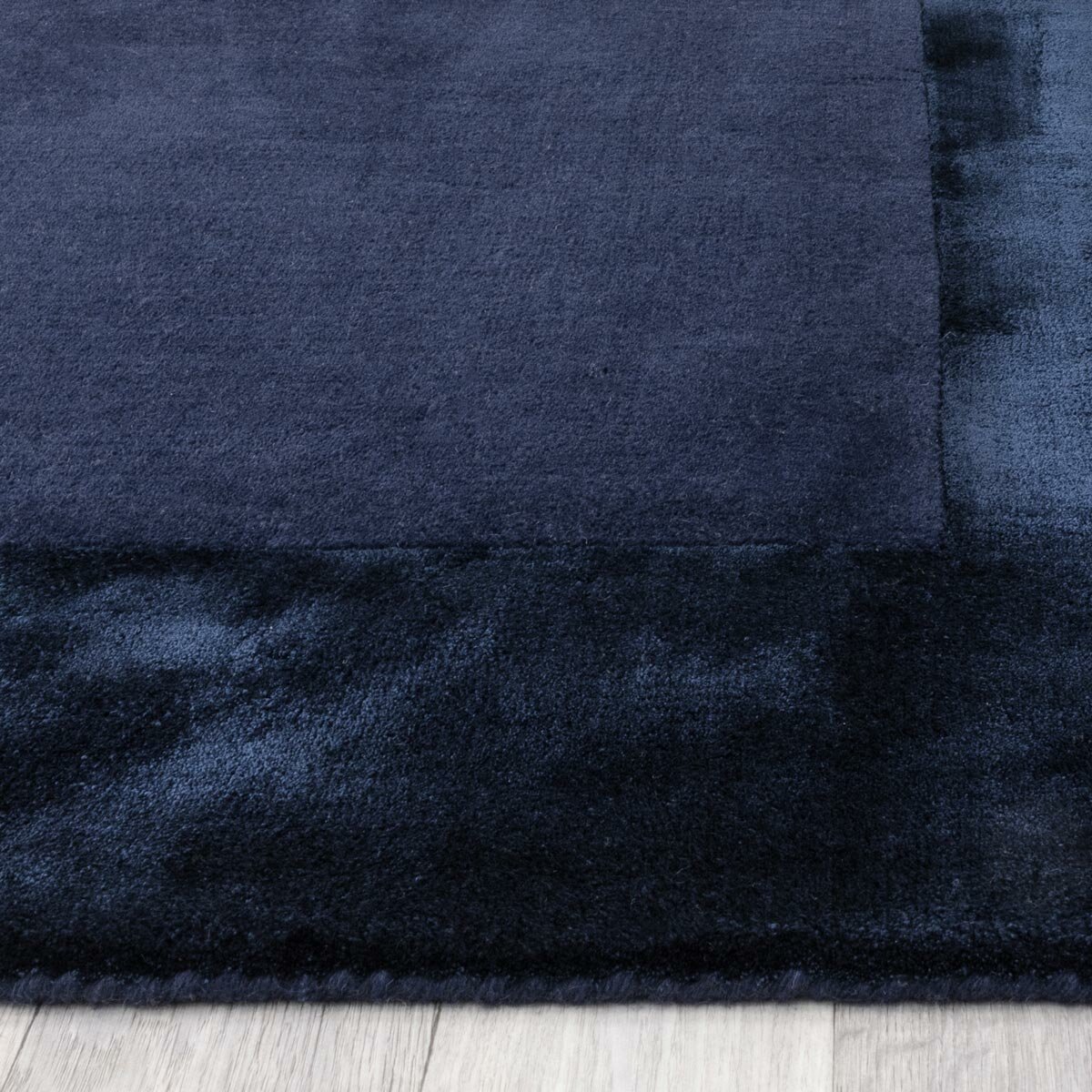 Ascot Rug in Navy, 160 x 230 cm